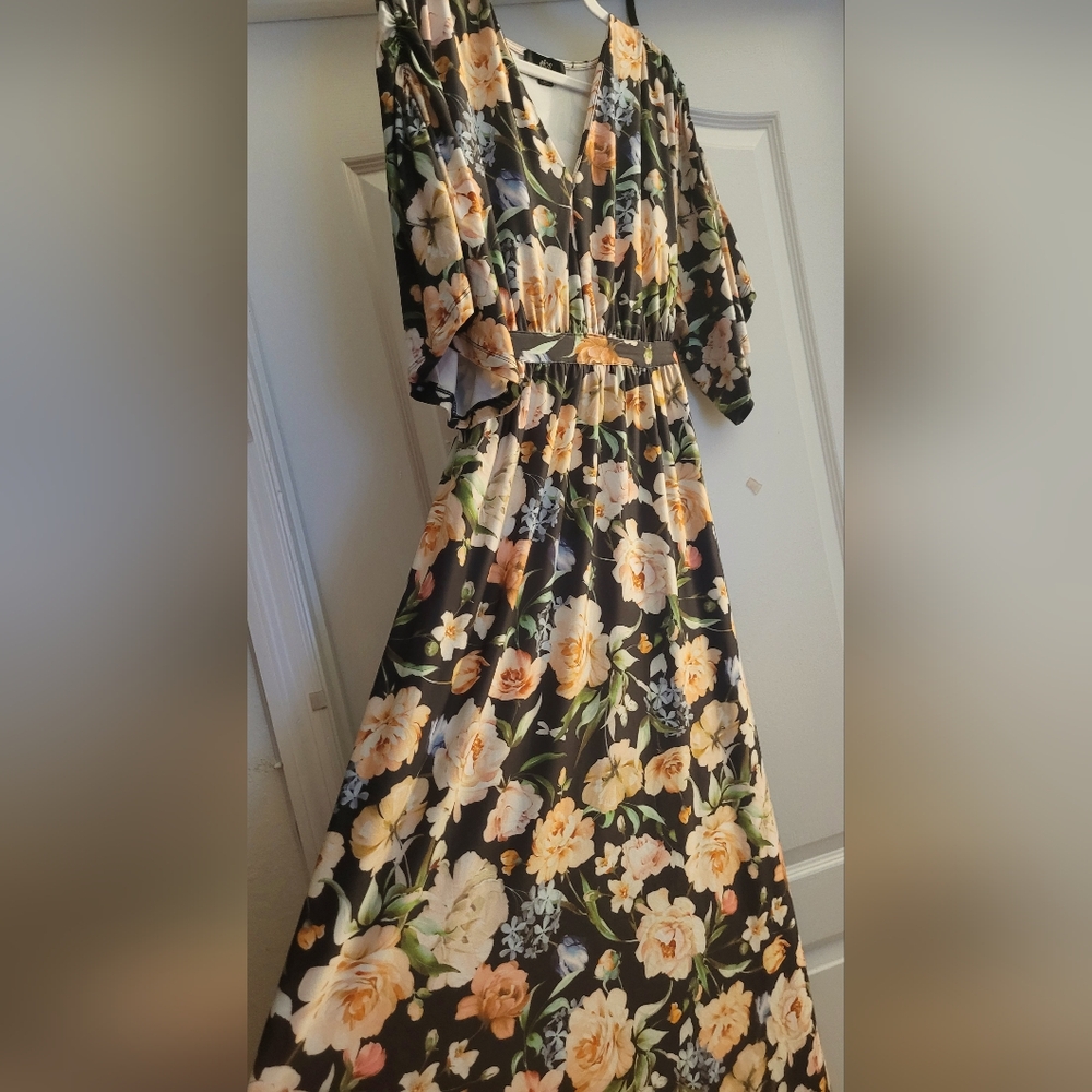 🌼 Ellos Black Floral Maxi Dress - Picture 3 of 11